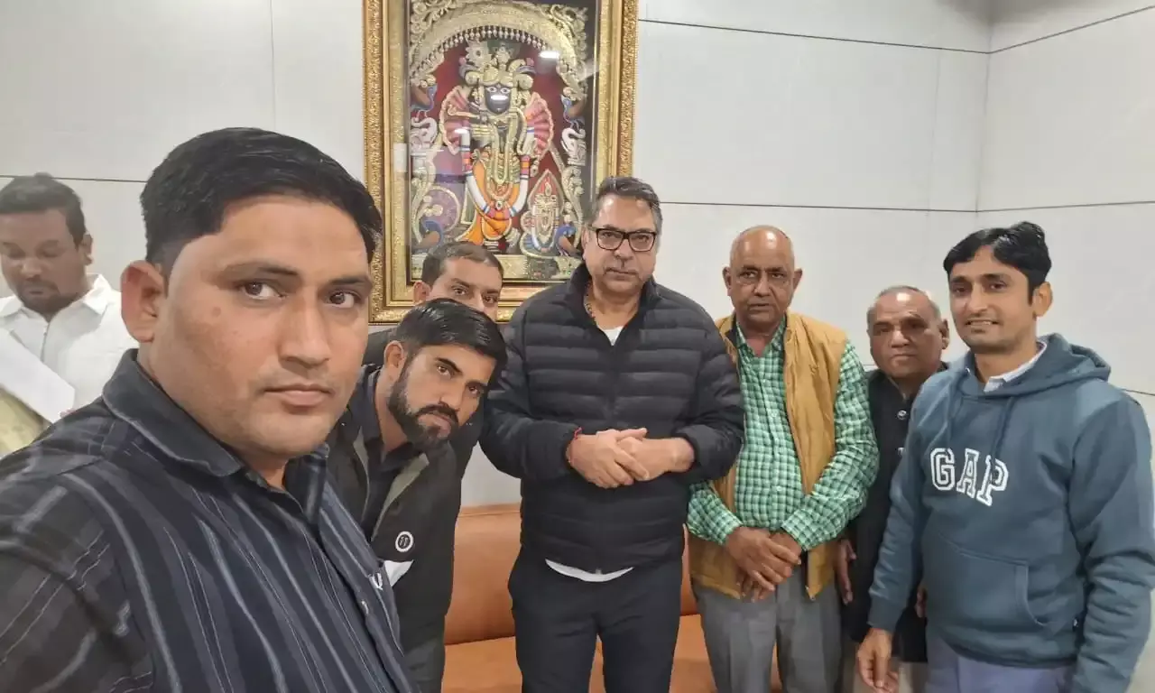 अखिल राजस्थान के दिव्यांग कर्मचारी मिले पूनियां से