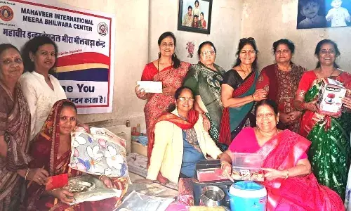 जरूरतमंद को विवाह सामग्री वितरित जरूरतमंद को विवाह सामग्री वितरित