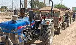 दिन में भरते हैं, रात के अंधेरे में करते हैं अवैध परिवहन, खनिज और पुलिस  विभाग नहीं हे बेखबर ,