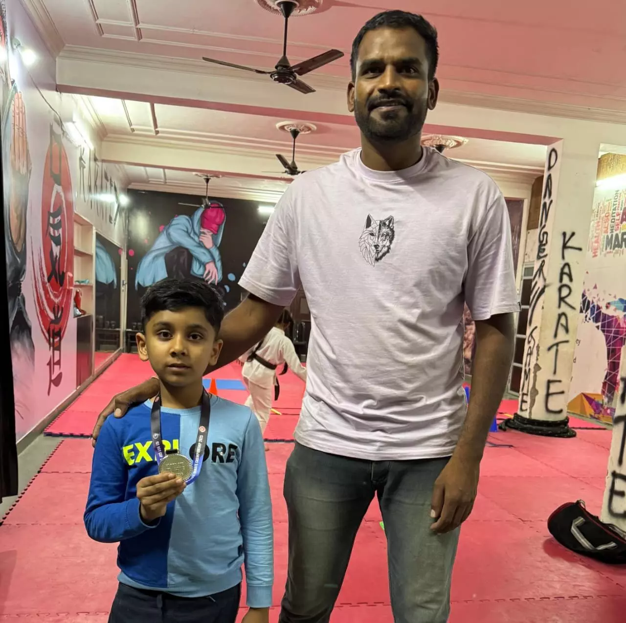 कराटे स्टेट चैंपियनशिप में आरिज़ अख्तर कूका ने जीता सिल्वर मेडल
