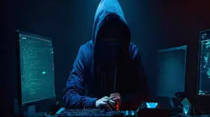 बेटी का वीडियो वायरल करने की धमकी देकर 20 लाख रुपये की मांग