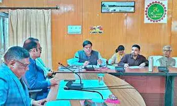 जनकल्याण को प्राथमिकता बनाएं, योजनाओं के लक्ष्य तय समय पर पूरे हों, कोई भी पात्र व्यक्ति न छूटे :कलक्टर