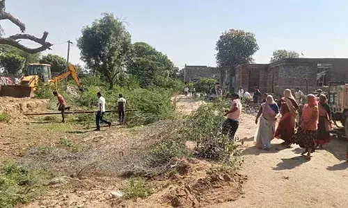 पुरानी अमरगढ़ में तीन साल पुराने अतिक्रमण पर चला प्रशासन का बुलडोज़र पुरानी अमरगढ़ में तीन साल पुराने अतिक्रमण पर चला प्रशासन का बुलडोज़र