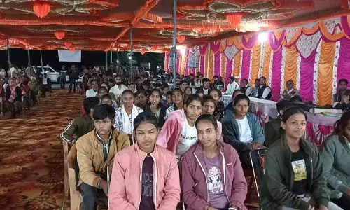 काना खेड़ा में रात्रि चौपाल: 75 से अधिक परिवाद दर्ज, अधिकांश का मौके पर निस्तारण