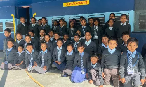 भीलवाड़ा फर्नीचर व्यापार संघ द्वारा नन्हे मुन्ने बच्चों को किया अस्पताल वितरण भीलवाड़ा फर्नीचर व्यापार संघ द्वारा नन्हे मुन्ने बच्चों को किया अस्पताल वितरण