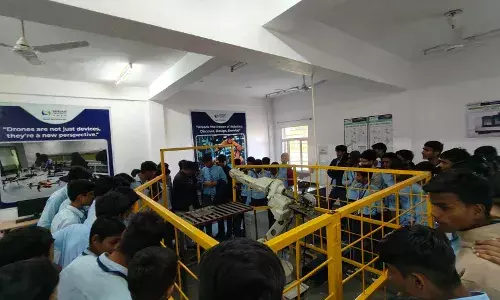 राजेन्द्र मार्ग स्कूल ने व्यावसायिक शिक्षा के विद्यार्थियों ने किया औद्योगिक भ्रमण राजेन्द्र मार्ग स्कूल ने व्यावसायिक शिक्षा के विद्यार्थियों ने किया औद्योगिक भ्रमण