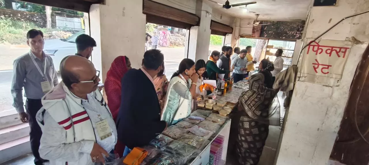 राजीविका SHG कार्यों का अध्ययन: विभिन्न राज्यों के प्रतिनिधियों ने राजसमंद में किया अवलोकन