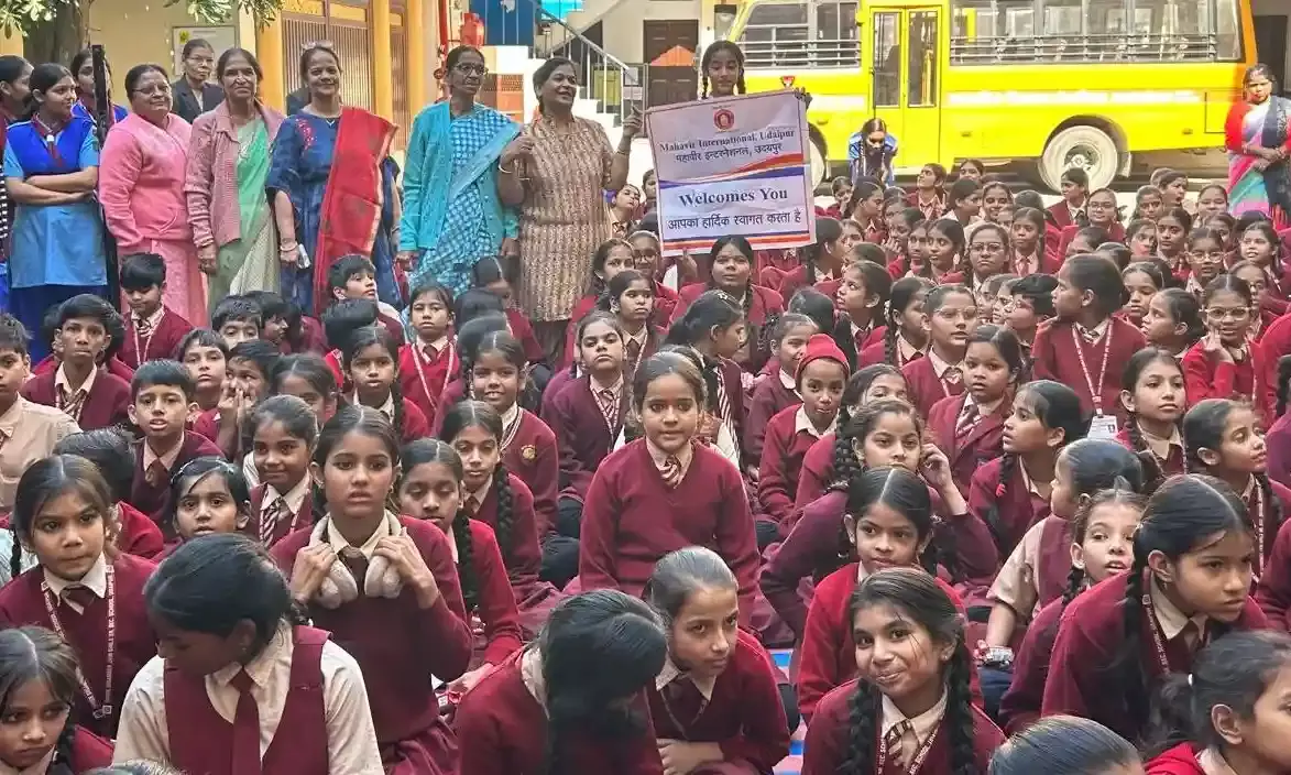 महावीर इंटरनेशनल उदयपुर का बालिका विद्यालय में सेवा कार्यक्रम आयोजन
