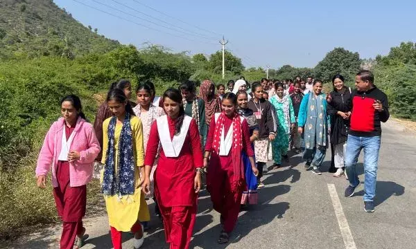 एकता मार्च का हुआ आयोजन आत्मनिर्भर भारत की ओर बड़े कदम एकता मार्च का हुआ आयोजन आत्मनिर्भर भारत की ओर बड़े कदम