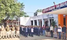 भीलवाड़ा में वंदे मातरम् गीत के 150 वर्ष पर पुलिस थानों में विशेष कार्यक्रम भीलवाड़ा में वंदे मातरम् गीत के 150 वर्ष पर पुलिस थानों में विशेष कार्यक्रम