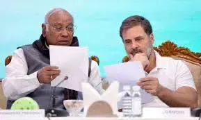 बिहार में कांग्रेस का प्रदर्शन समीक्षा बैठक, राहुल गांधी और खरगे समेत नेता उपस्थित