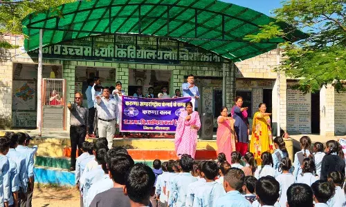 350 बच्चों ने ली करूणा शपथ 350 बच्चों ने ली करूणा शपथ