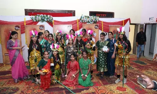 जनजातीय गौरव दिवस पर भव्य शोभायात्रा, भगवान बिरसा मुंडा के आदर्श अपनाने का आह्वान जनजातीय गौरव दिवस पर भव्य शोभायात्रा, भगवान बिरसा मुंडा के आदर्श अपनाने का आह्वान