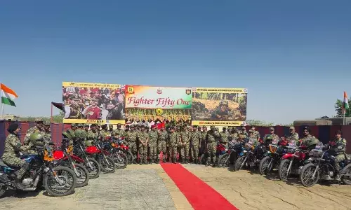 जम्मू से भुज तक 1727 किलोमीटर की यात्रा, दे रही राष्ट्रीय एकता और नशा मुक्ति का संदेश जम्मू से भुज तक 1727 किलोमीटर की यात्रा, दे रही राष्ट्रीय एकता और नशा मुक्ति का संदेश