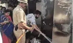 कोटड़ा में घर में भीषण आग, जेवरात और लाखों का सामान जलकर राख