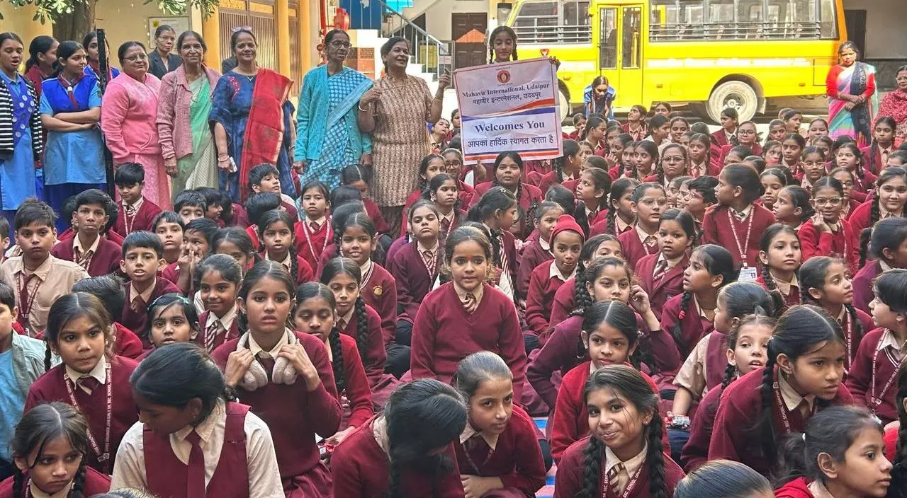 महावीर इंटरनेशनल उदयपुर का बालिका विद्यालय में सेवा कार्यक्रम आयोजन