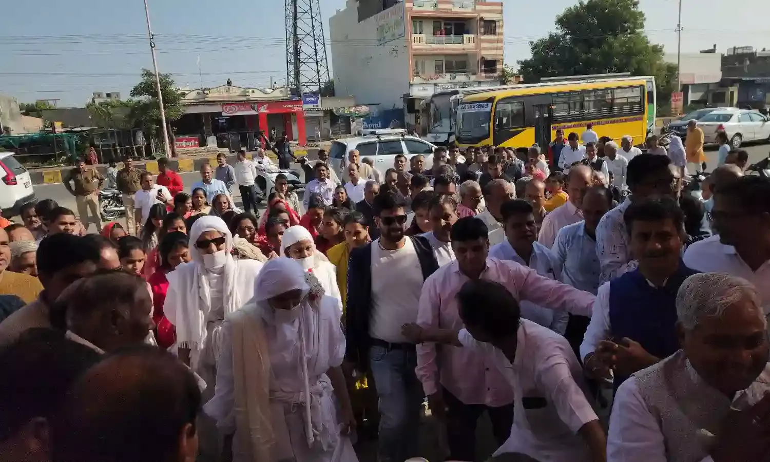 महासाध्वी मण्डल की नगर विदाई बेला में भीगे नयन, उमड़ा भावनाओं का सागर