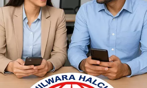 डिजिटल युग के रिश्ते: ऑनलाइन कनेक्शन और 24x7 कनेक्टिविटी कैसे बदल रहे हैं ऑफिस संबंध?