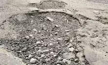 शहरवासी बेहाल,फ़ाइलों के खड्डे भरने में व्यस्त हे जिम्मेदार!