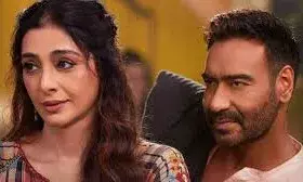 तब्बू ने अक्षय कुमार संग 25 साल बाद काम करने पर तोड़ी चुप्पी