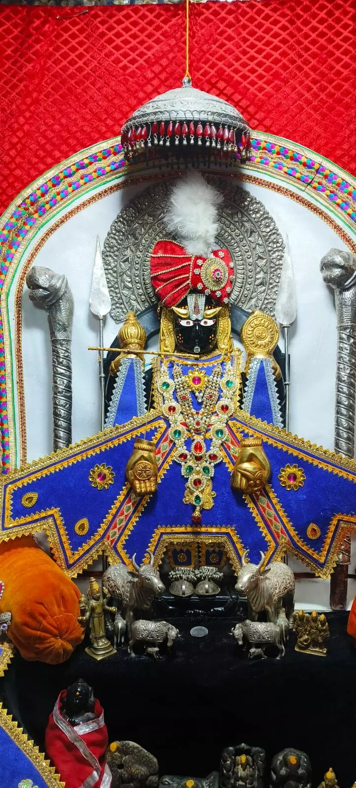 श्री चारभुजा-नाथ जी के *प्रातः* श्रृंगार आरती दर्शन-कोटड़ी  /17.11.2025
