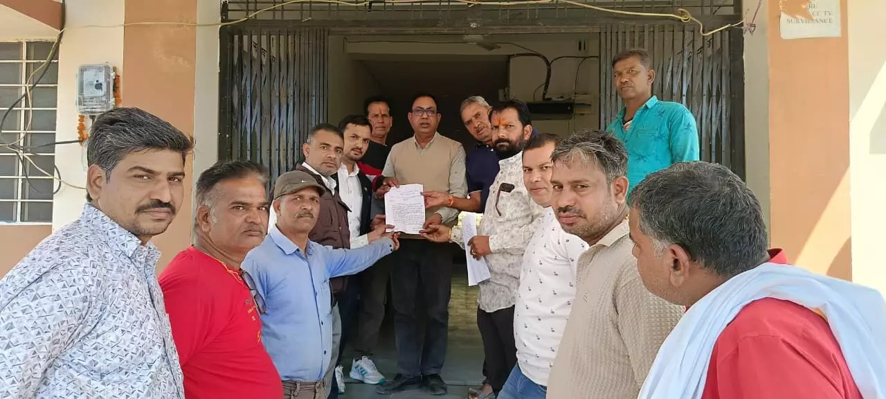 स्मार्ट मीटर का विरोध तेज: बनेड़ा में ग्रामीणों की रैली, एसडीएम को सौंपा ज्ञापन