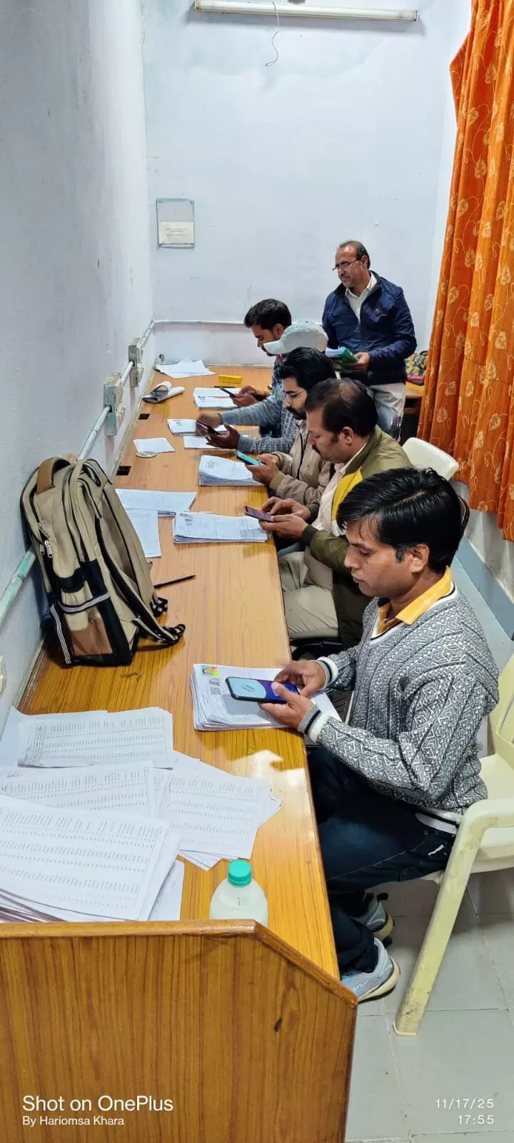 स्वीप टीम ने कार्यशाला में ऑनलाइन गणना प्रपत्र भरवाए