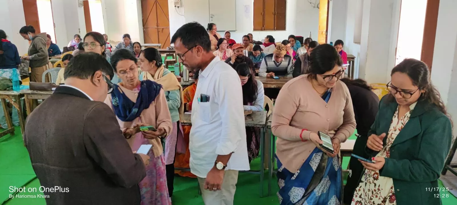 जिला निर्वाचन अधिकारी  कुमार हर सुबह वीसी लेकर कर रहे समीक्षा