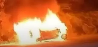 मोडासा में एंबुलेंस में आग, नवजात  सहित 4 की मौत