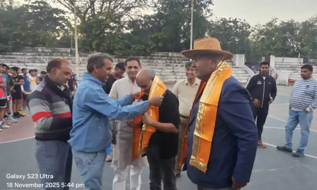 भीलवाड़ा विधायक कोठारी ने किया बास्केटबॉल ग्राउंड का निरीक्षण