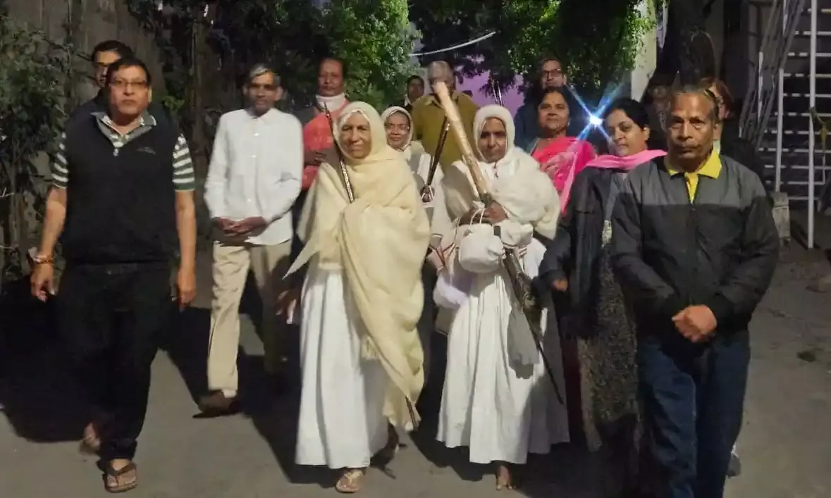 साध्वी जयदर्शिता का आयड़ तीर्थ से पाली की ओर हुआ विहार साध्वी जयदर्शिता का आयड़ तीर्थ से पाली की ओर हुआ विहार