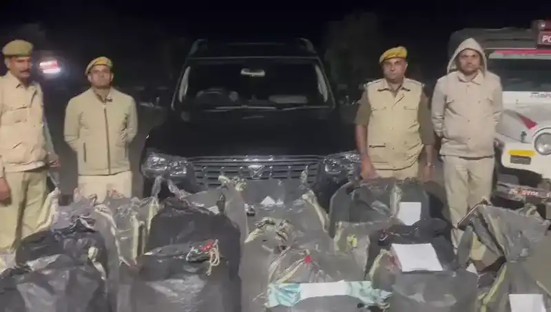 स्कॉर्पियो से 462 किलो अवैध डोडा चूरा बरामद, छह जिंदा कारतूस भी मिले
