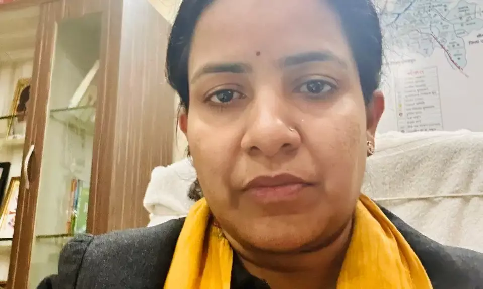 एसआईआर: बुधवार को रक्षा पारीक रहीं बेस्ट ईआरओ, वहीं मोहन, राकेश, पूरणदास एवं राजकुमार रहे बेस्ट बीएलओ एसआईआर: बुधवार को रक्षा पारीक रहीं बेस्ट ईआरओ, वहीं मोहन, राकेश, पूरणदास एवं राजकुमार रहे बेस्ट बीएलओ