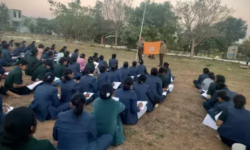 फ्लॉक लीडर बेसिक कोर्स शिविर में स्काउट गाइड्स को दिया गया व्यावहारिक प्रशिक्षण