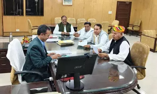 प्रबंध निदेशक बोहरा से मिले विधायक मीणा व प्रतिनिधि मंडल