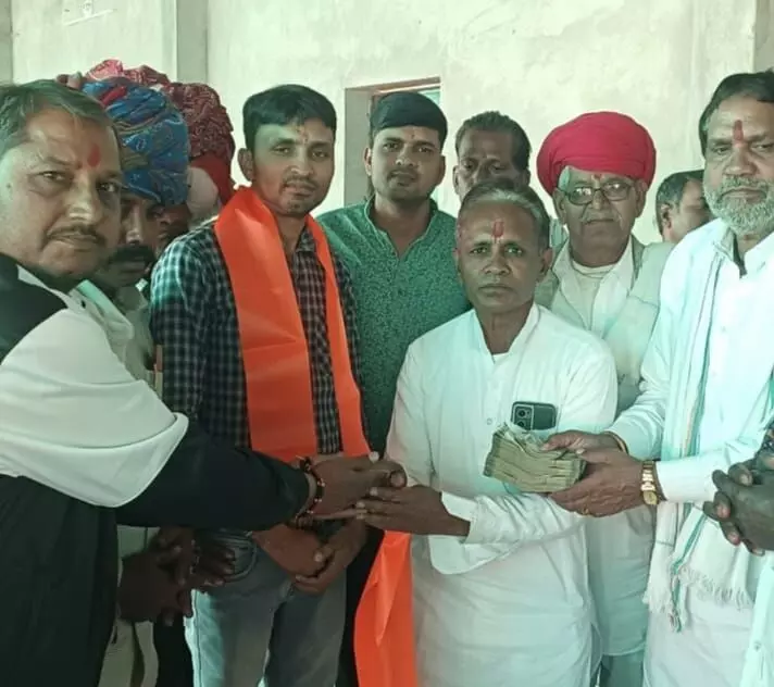 समाजसेवी छोटू लाल गोयल ने छात्रावास निर्माण हेतु दिए ₹2.01 लाख