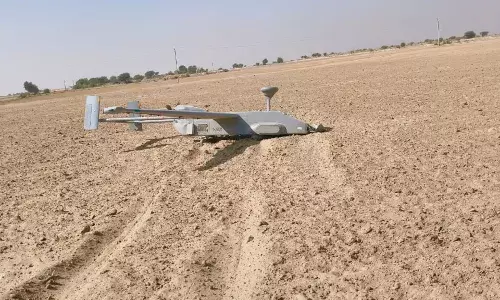 जैसलमेर के रामगढ़ में वायुसेना का UAV हेरॉन सर्चर इमरजेंसी लैंडिंग, किसी प्रकार की हानि नहीं