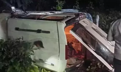 रायगढ़: 400 फीट गहरी खाई में गिरी SUV, छह युवकों की दर्दनाक मौत