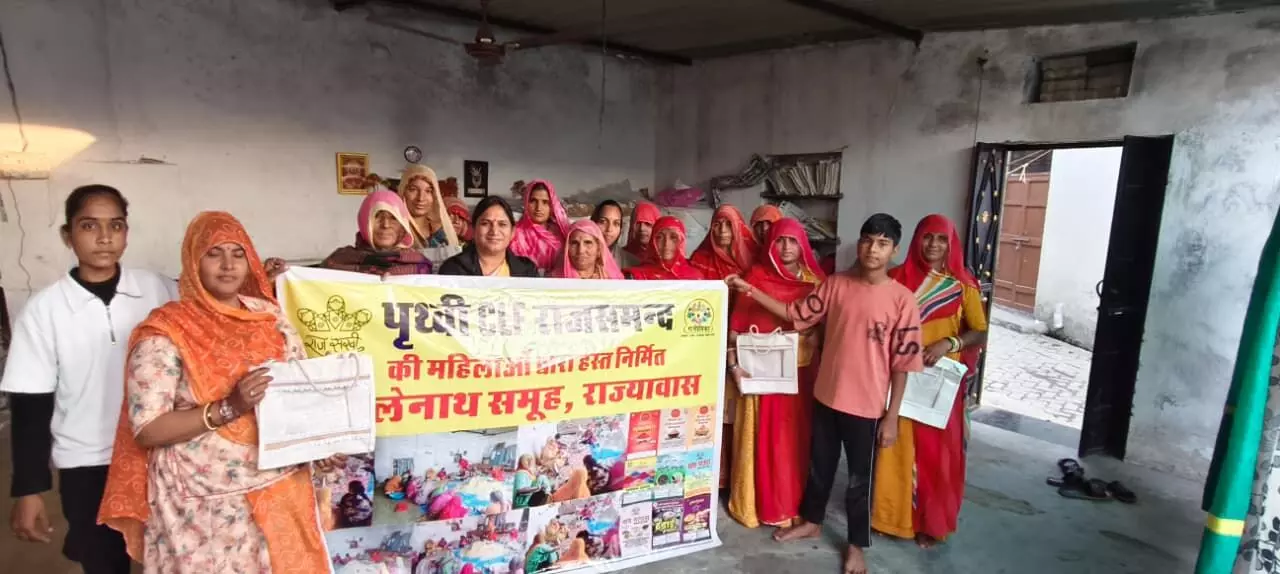 एसएचजी महिलाओं के उद्यमों का निरीक्षण किया, आर्थिक सशक्तिकरण पर दिया जोर