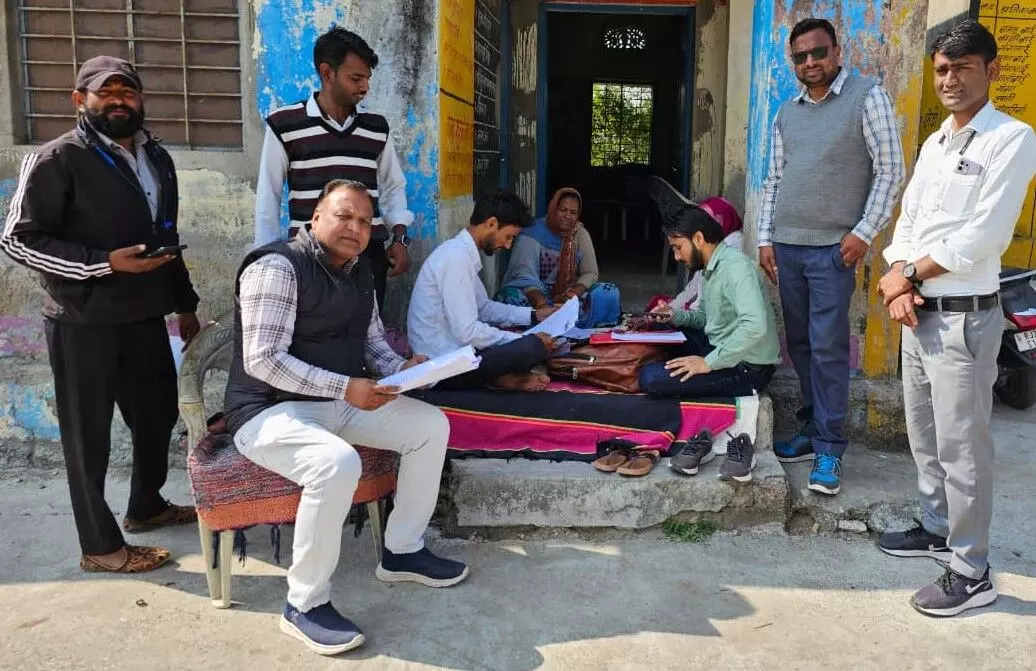 परिगणना प्रपत्रों के डिजिटलीकरण और फील्ड वेरिफिकेशन पर जोर