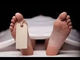 बीमार व्यक्ति ने तोड़ा दम, शव की पहचान के प्रयास में जुटी पुलिस बीमार व्यक्ति ने तोड़ा दम, शव की पहचान के प्रयास में जुटी पुलिस