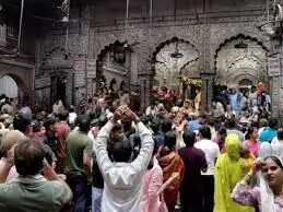 बांके बिहारी मंदिर में जगमोहन हॉल से दर्शन पर लगी रोक, सुप्रीम कोर्ट समिति ने लिया फैसला
