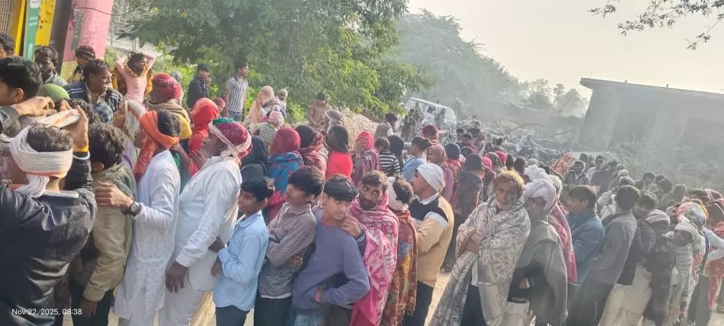 ग्रामीण क्षेत्र के गांवो में खाद की कमी, अन्नदाता परेशान ग्रामीण क्षेत्र के गांवो में खाद की कमी, अन्नदाता परेशान