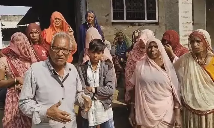 राशन डीलर खटीक ने ग्रामवासियों से चर्चा के बाद तय की राशन वितरण की तारीखें