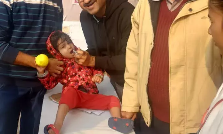 मिशन पोलियो मुक्त भारत: आजाद चौक में भाविप सुभाष ने 140 बच्चों को पिलाई दवा मिशन पोलियो मुक्त भारत: आजाद चौक में भाविप सुभाष ने 140 बच्चों को पिलाई दवा