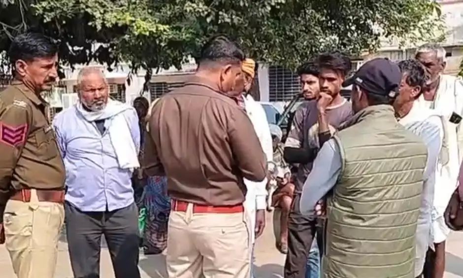 करंट हादसे में युवक की मौत, प्रौढ़ गंभीर, जयपुर रैफर, 5 घंटे बाद हुआ शव का पोस्टमार्टम