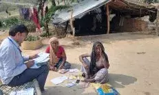 एसआईआर-2026: बीएलओ कार्य में प्रगति, दोहरी प्रविष्टि पर सजा का प्रावधान एसआईआर-2026: बीएलओ कार्य में प्रगति, दोहरी प्रविष्टि पर सजा का प्रावधान