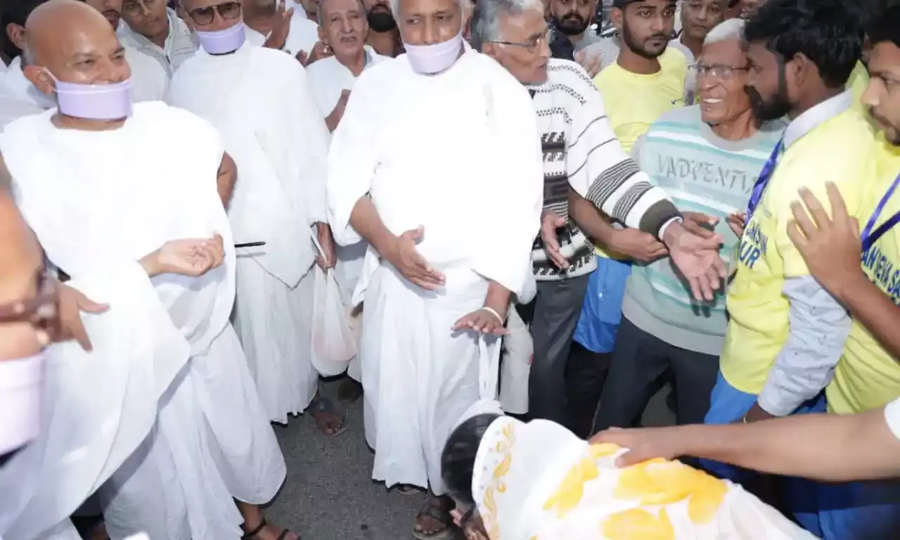 दिव्यांगजनों ने तेरापंथ धर्मसंघ के आचार्य महाश्रमण का किया भावपूर्ण स्वागत