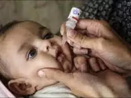 वंचित रह गए बच्चो को  आज  पिलाई जा रही हे पोलियो की खुराक