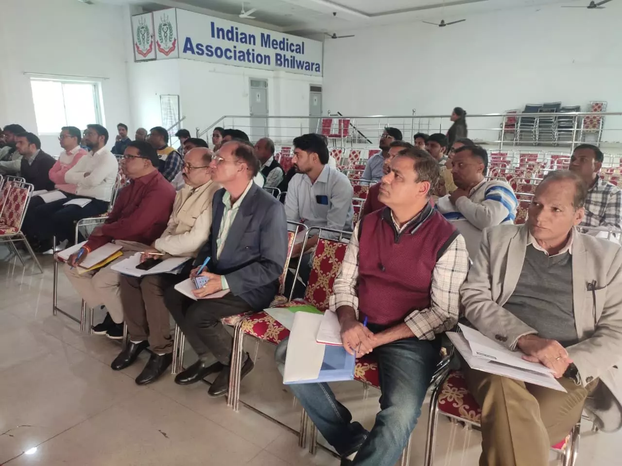 जिला स्वास्थ्य समिति की बैठक आयोजित